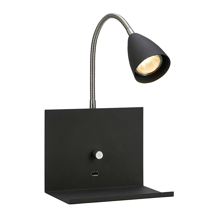 Vegglampe med hylle og USB-uttak