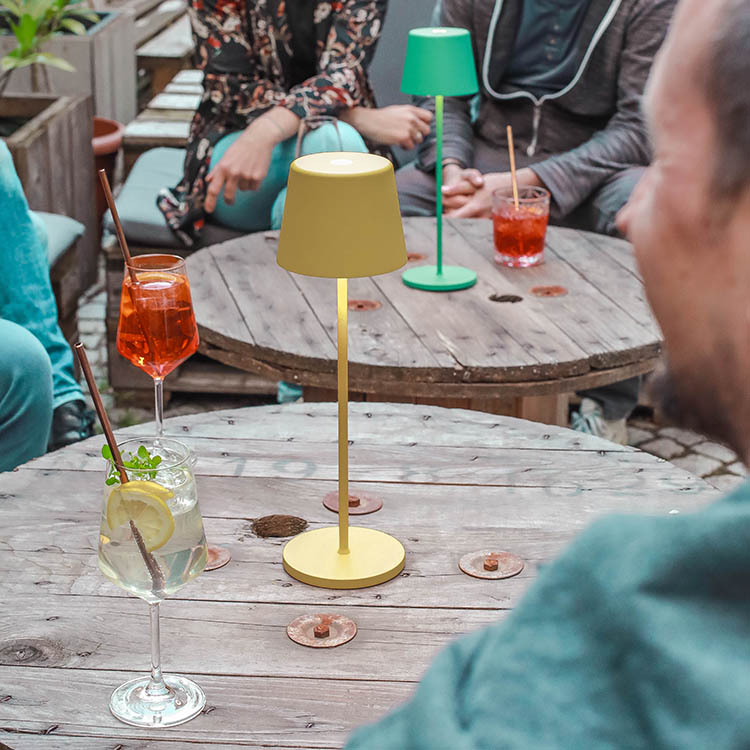 Oppladbar bordlampe, Molto Luce Aesta