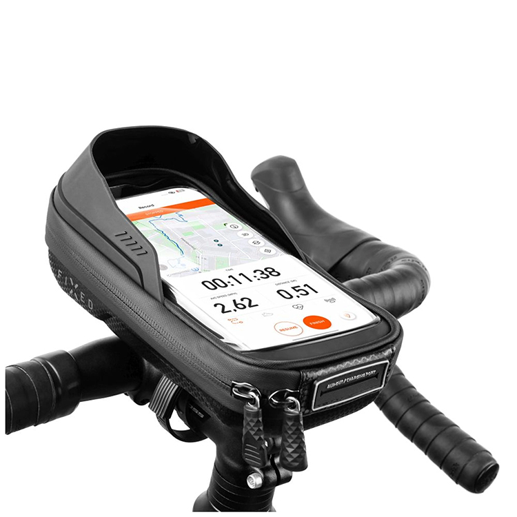 Etui for mobiltelefon til styret