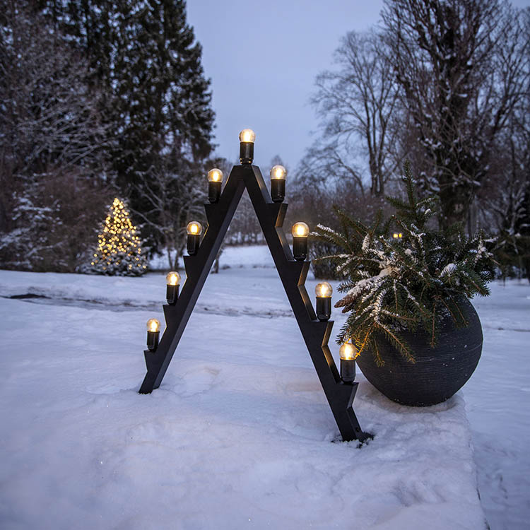 Stor adventslysestake for utendørs bruk