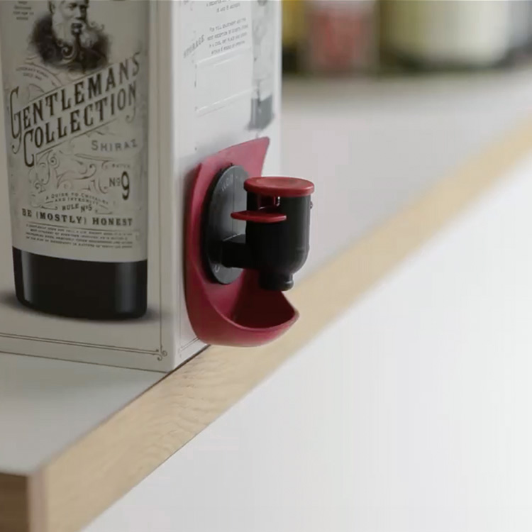 Dryppbeskyttelse til vinboks